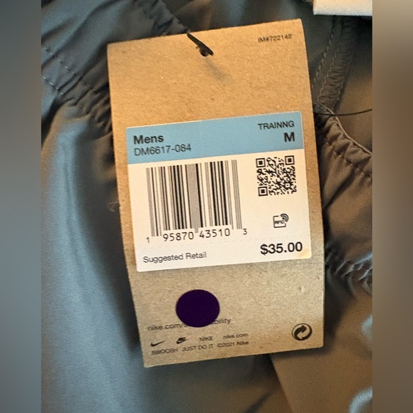 Nike Men's Light Gray Athletic Shorts - Picture 4 of 5